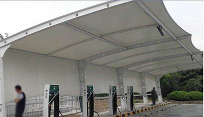 膜結(jié)構(gòu)充電樁車棚的優(yōu)點(diǎn)有哪些