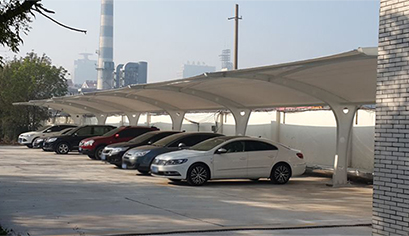 景觀汽車停車棚廠家告訴您購買時(shí)應(yīng)該注意什么