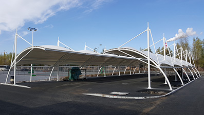 北京膜結(jié)構(gòu)車棚有哪些特點