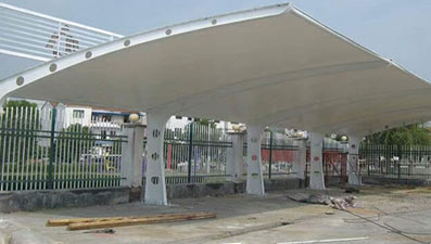 北京膜結(jié)構(gòu)自由獨(dú)特的造型贏得了市場