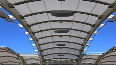 北京膜結(jié)構(gòu)在過(guò)街天橋上面的應(yīng)用