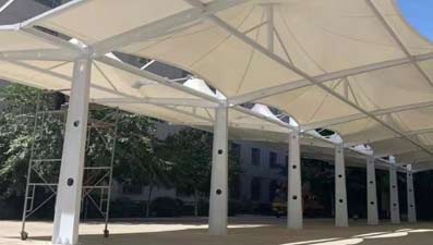 北京膜結(jié)構(gòu)車棚的鋼架噴漆后能使用多久?