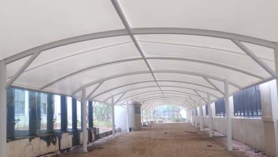 北京膜結(jié)構(gòu)車棚與傳統(tǒng)車棚相比有哪些優(yōu)勢(shì)？