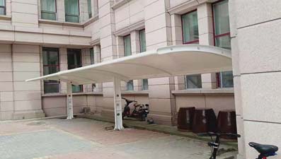 北京膜結(jié)構(gòu)車棚如何進(jìn)行維護(hù)和保養(yǎng)?