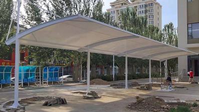 北京張拉膜結(jié)構(gòu)車棚被廣泛應(yīng)用的原因