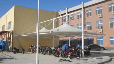 北京膜結(jié)構(gòu)車棚的鋼架支撐結(jié)構(gòu)