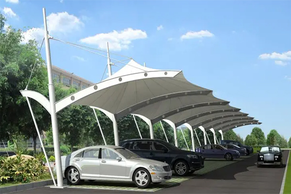 北京膜結(jié)構(gòu)工程施工時(shí)車棚注意從全方位把控質(zhì)量